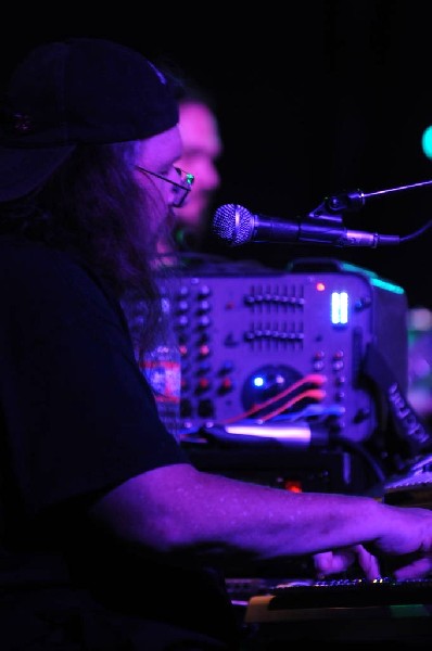 Johnny King and the Solrockers at La Zona Rosa, Austin, Texas, 05/05/10