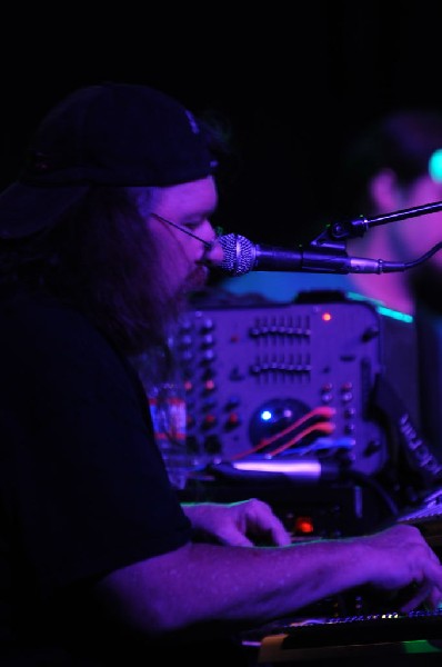 Johnny King and the Solrockers at La Zona Rosa, Austin, Texas, 05/05/10