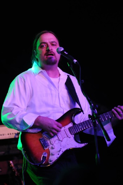 Johnny King and the Solrockers at La Zona Rosa, Austin, Texas, 05/05/10