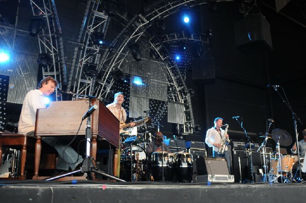 Steve Winwood at the  Verizon Wireless Amphitheater