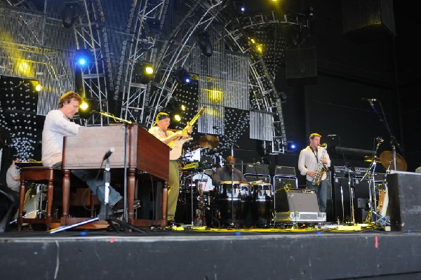 Steve Winwood at the  Verizon Wireless Amphitheater