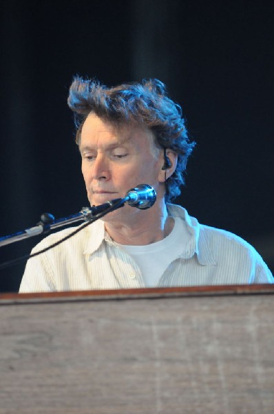 Steve Winwood at the  Verizon Wireless Amphitheater