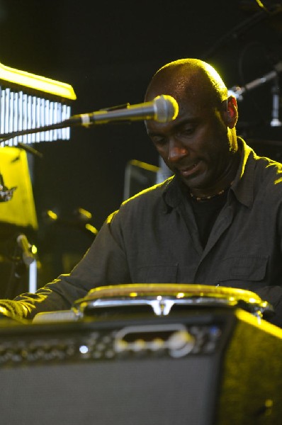 Steve Winwood at the  Verizon Wireless Amphitheater