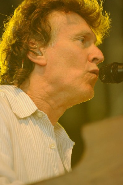 Steve Winwood at the  Verizon Wireless Amphitheater