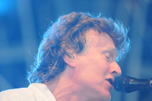 Steve Winwood at the  Verizon Wireless Amphitheater