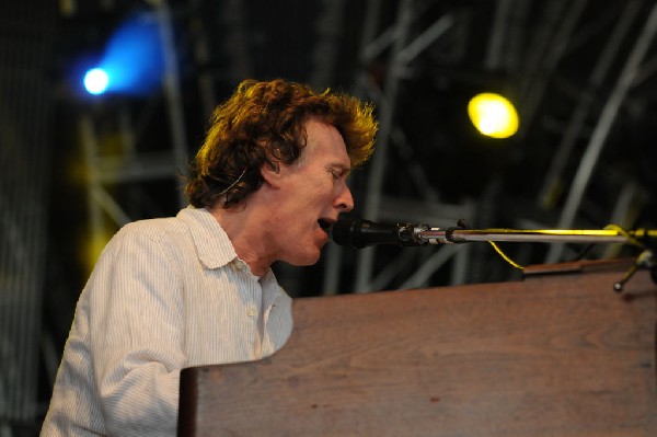 Steve Winwood at the  Verizon Wireless Amphitheater