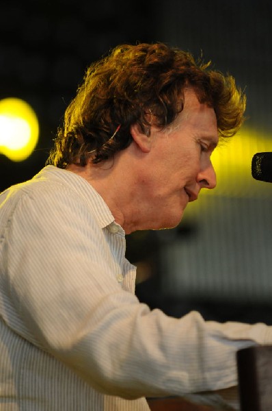 Steve Winwood at the  Verizon Wireless Amphitheater