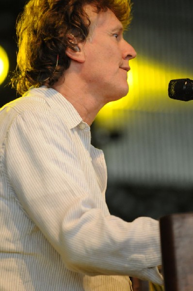 Steve Winwood at the  Verizon Wireless Amphitheater
