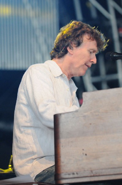 Steve Winwood at the  Verizon Wireless Amphitheater