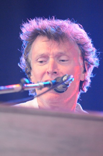 Steve Winwood at the  Verizon Wireless Amphitheater