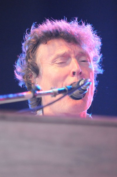 Steve Winwood at the  Verizon Wireless Amphitheater