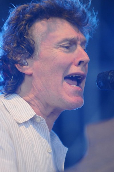 Steve Winwood at the  Verizon Wireless Amphitheater