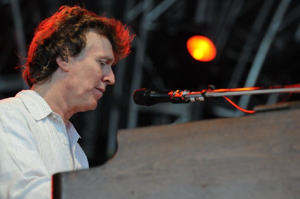Steve Winwood at the  Verizon Wireless Amphitheater