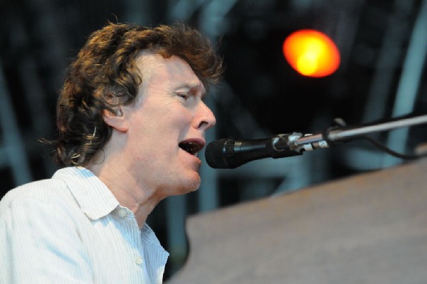 Steve Winwood at the  Verizon Wireless Amphitheater