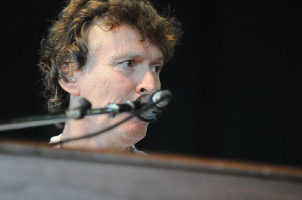 Steve Winwood at the  Verizon Wireless Amphitheater