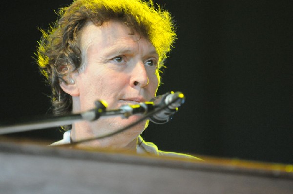 Steve Winwood at the  Verizon Wireless Amphitheater