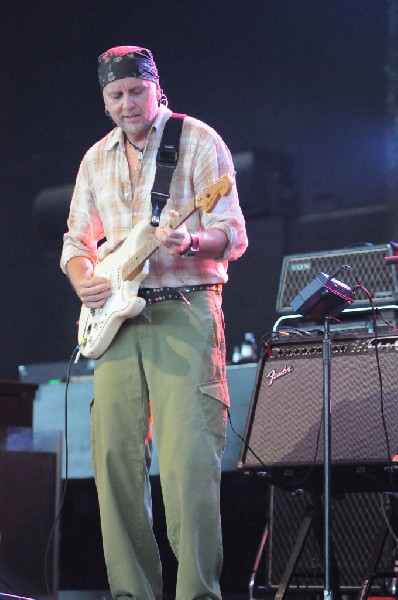 Steve Winwood at the  Verizon Wireless Amphitheater