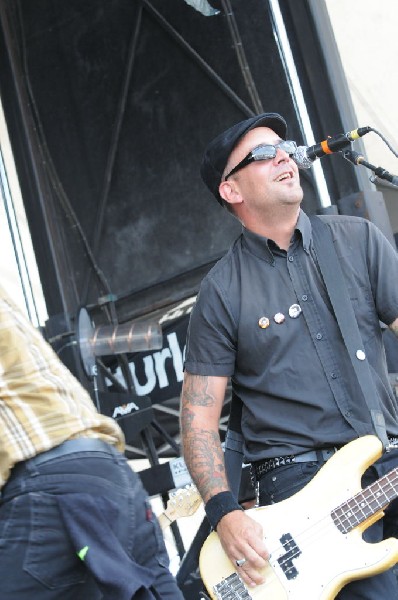 Street Dogs on the Highway 1 Stage, Warped Tour, Verizon Wireless Amphithea