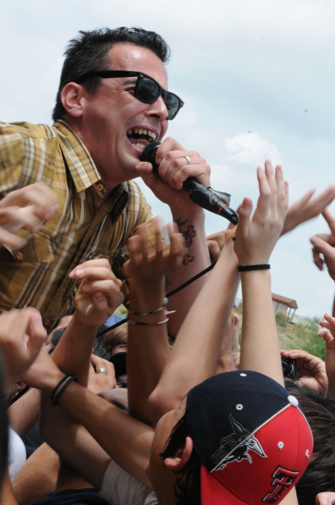 Street Dogs on the Highway 1 Stage