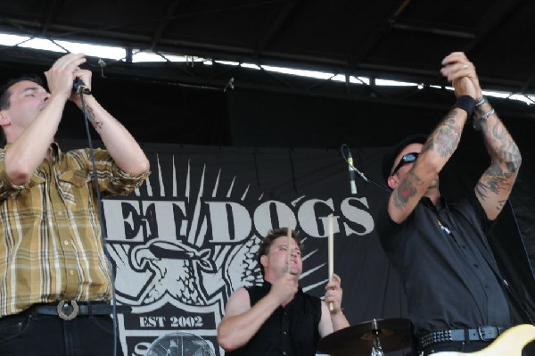 Street Dogs on the Highway 1 Stage, Warped Tour, Verizon Wireless Amphithea