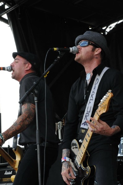 Street Dogs on the Highway 1 Stage, Warped Tour, Verizon Wireless Amphithea