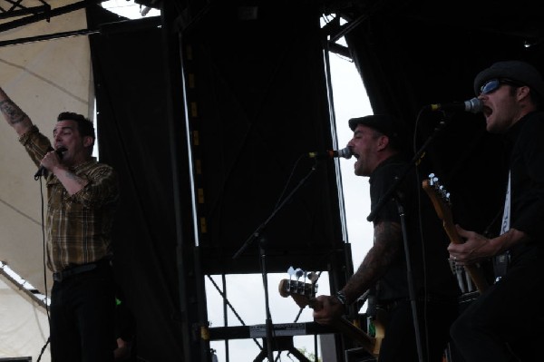 Street Dogs on the Highway 1 Stage, Warped Tour, Verizon Wireless Amphithea