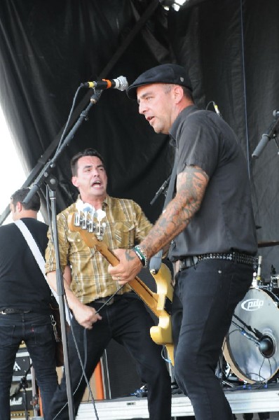 Street Dogs on the Highway 1 Stage, Warped Tour, Verizon Wireless Amphithea
