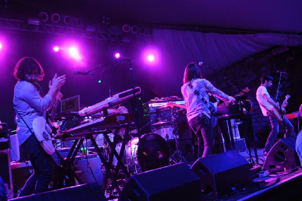 THENEWNO2 at Stubb's BarBQ, Austin, Texas - 10/30/09