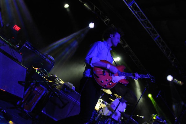 TV Torso at La Zona Rosa, Austin Texas, 02/02/2011