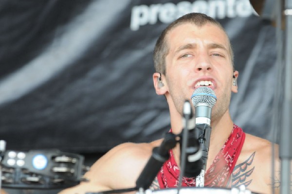 The Academy Is on the Route 66 Stage, Warped Tour, Verizon Wireless Amphith