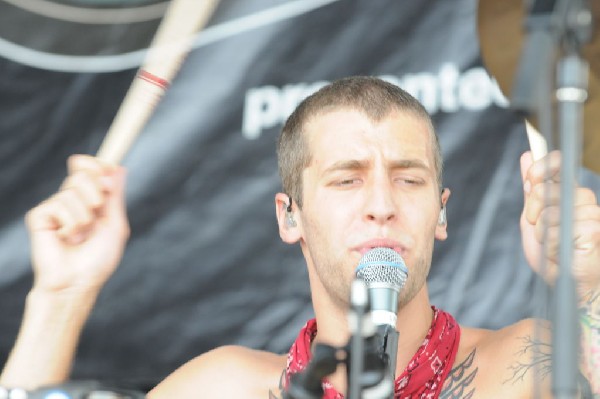 The Academy Is on the Route 66 Stage, Warped Tour, Verizon Wireless Amphith
