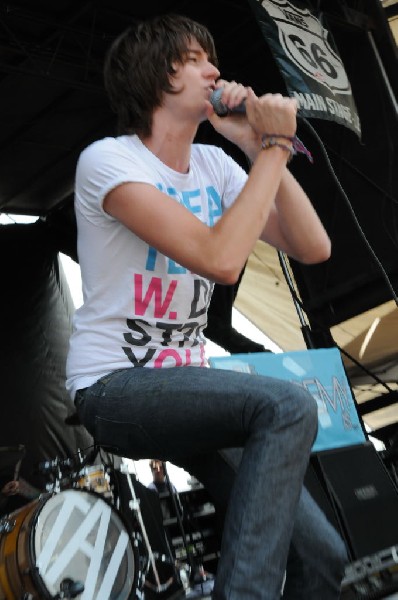 The Academy Is on the Route 66 Stage, Warped Tour, Verizon Wireless Amphith
