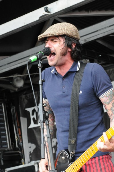 The Briggs on the Hurley Stage, Warped Tour, Verizon Wireless Amphitheater,