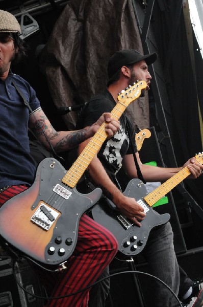 The Briggs on the Hurley Stage, Warped Tour, Verizon Wireless Amphitheater,