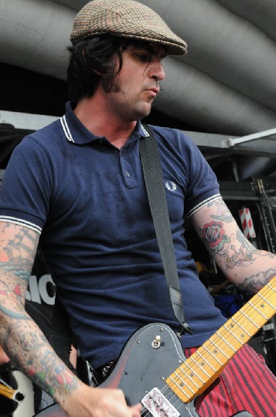 The Briggs on the Hurley Stage, Warped Tour, Verizon Wireless Amphitheater,