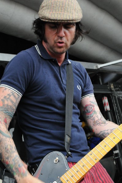 The Briggs on the Hurley Stage, Warped Tour, Verizon Wireless Amphitheater,