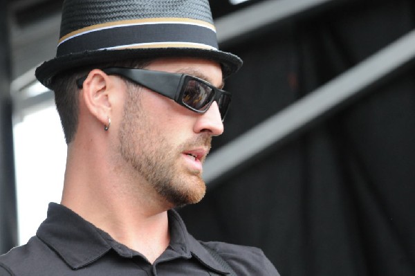 The Briggs on the Hurley Stage, Warped Tour, Verizon Wireless Amphitheater,