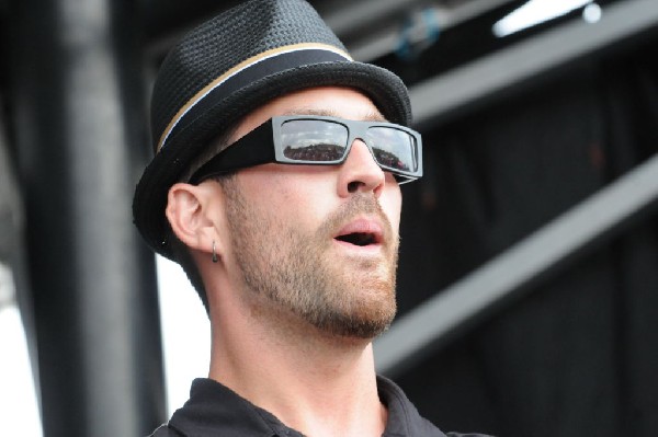 The Briggs on the Hurley Stage, Warped Tour, Verizon Wireless Amphitheater,