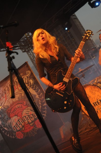 The Creepshow at the Freak Show Festival, Austin, Texas 10/23/10 - photo by