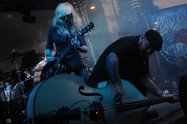 The Creepshow at the Freak Show Festival, Austin, Texas 10/23/10 - photo by