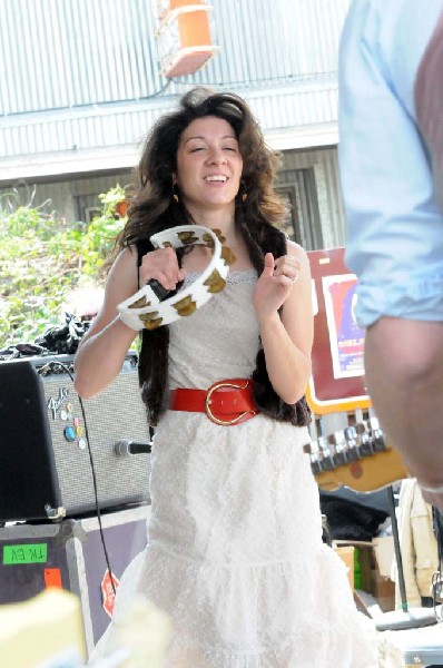 The Golden Dogs at the Roky Erickson Ice Cream Social at Threadgill's, Aust