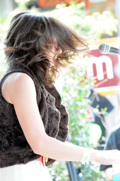 The Golden Dogs at the Roky Erickson Ice Cream Social at Threadgill's, Aust