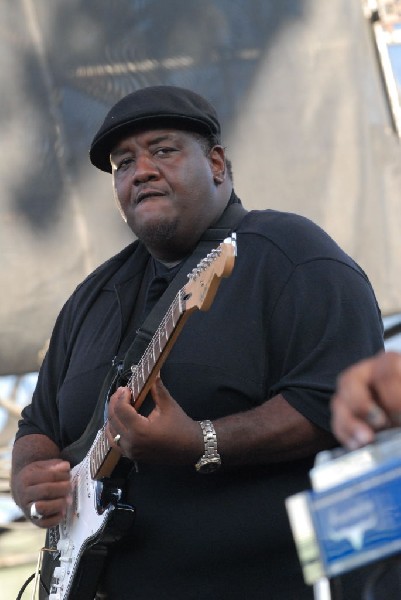 The Lee Boys at The Back Yard, Austin, Texas