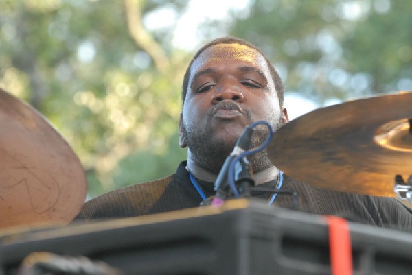 The Lee Boys at The Back Yard, Austin, Texas