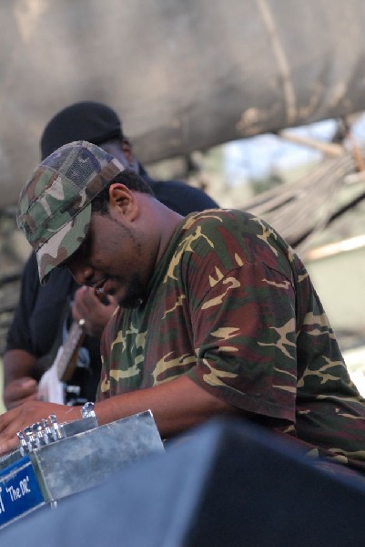 The Lee Boys at The Back Yard, Austin, Texas