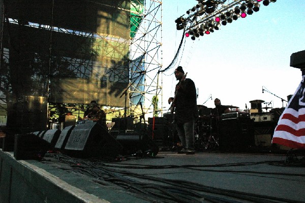 The Lee Boys at The Back Yard, Austin, Texas