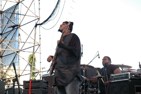 The Lee Boys at The Back Yard, Austin, Texas