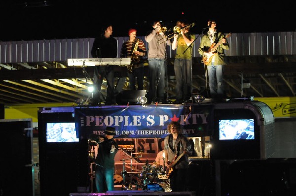 The Peoples Party perform in the street, Austin, Texas, SXSW 2008