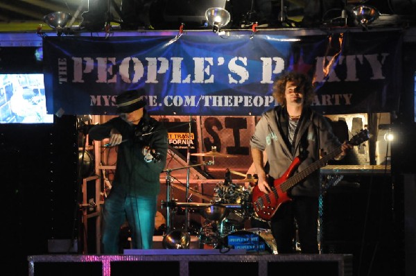 The Peoples Party perform in the street, Austin, Texas, SXSW 2008