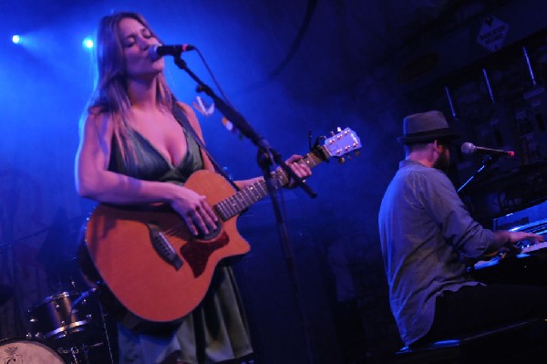 The Wellspring at Stubb's BarBQ, Austin, Texas April 16, 2011 - photo by Je